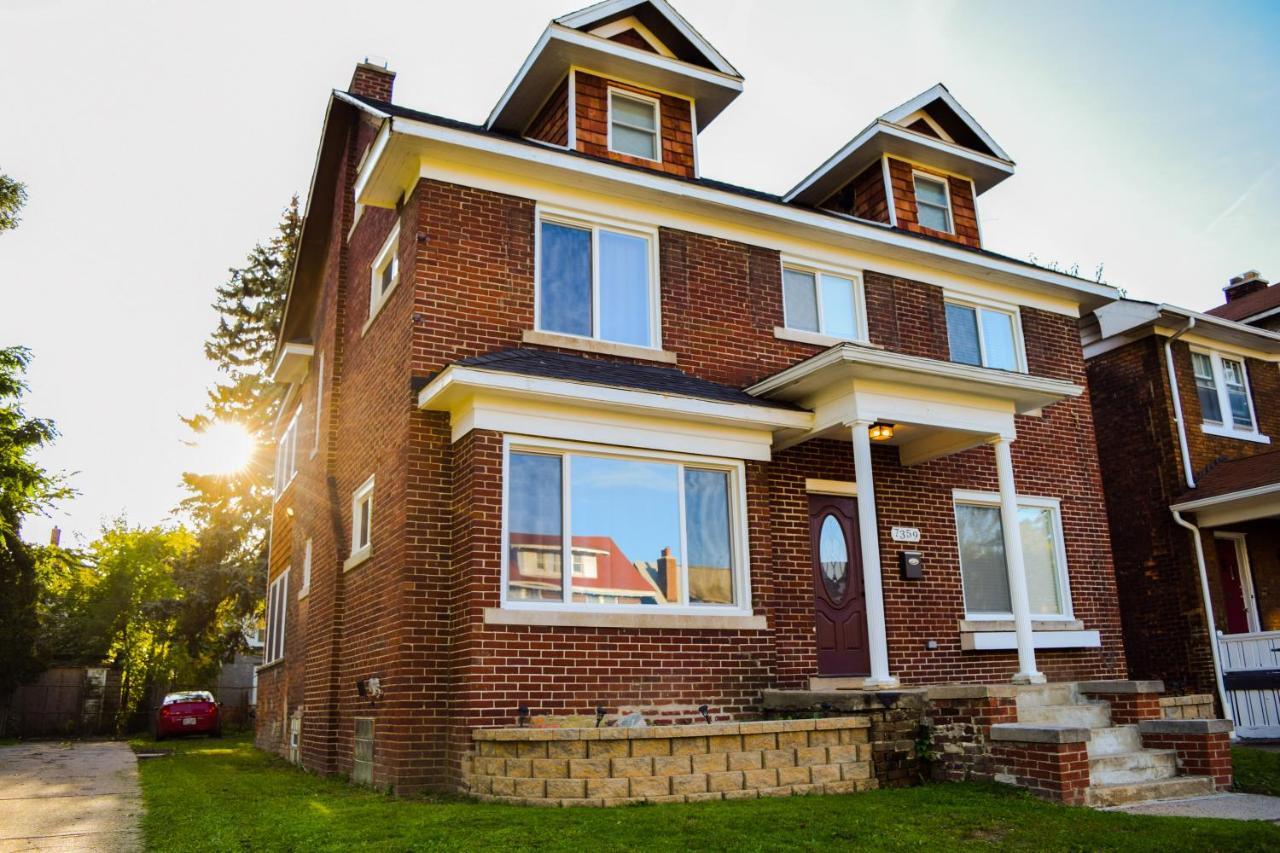 Homestay The Woodrow Detroit