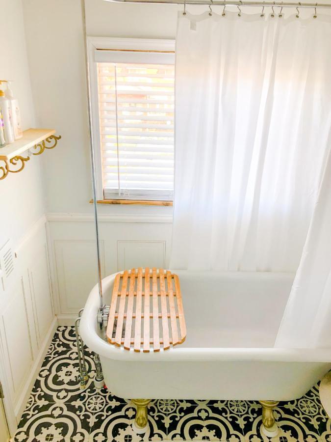 The Woodrow Homestay Detroit